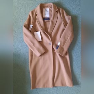 NWT Aritzia Babaton Stedman Coat